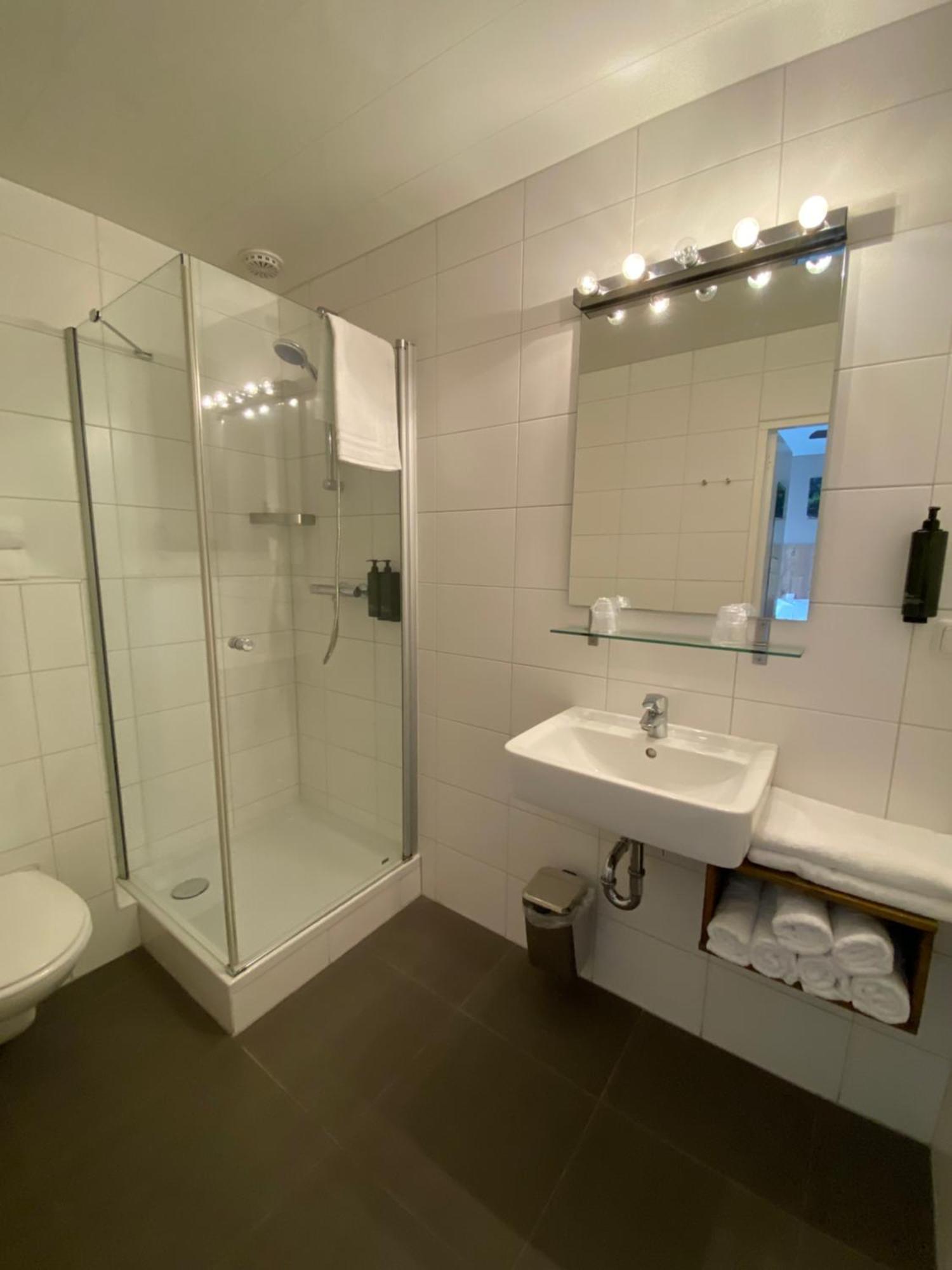 Hotel Emilia Kaatsheuvel Eksteriør billede